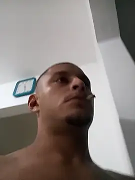 emrehliug12 online show from 03-19-26, 02:26