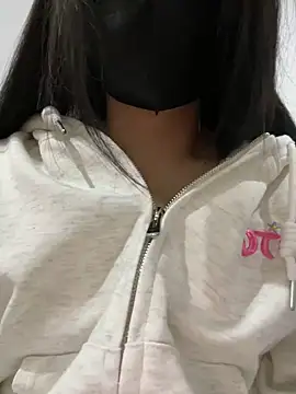 Snapshot of Asia-Lynn chatting on 12-30-24, 11:04 Asia-Lynn online show from 12-30-24, 11:04