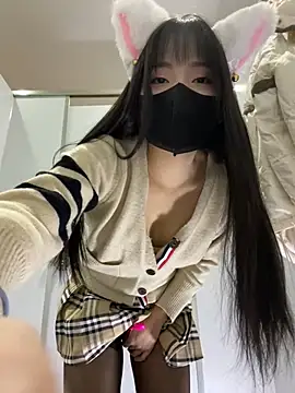 Snapshot of Asia-Lynn chatting on 01-16-25, 10:53 Asia-Lynn online show from 01-16-25, 10:53