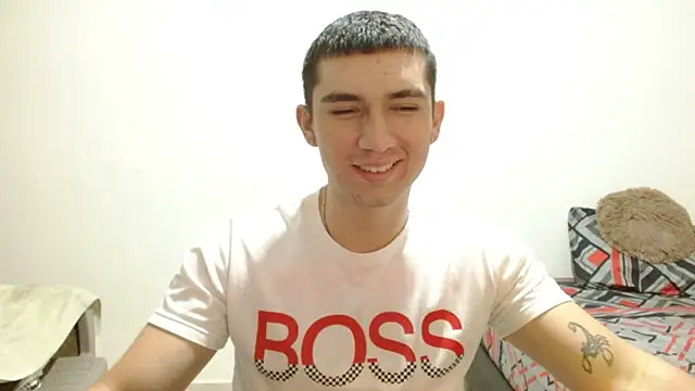 Snapshot of ChicoMaloFfF chatting on 04-28-26, 12:53 ChicoMaloFfF online show from 04-28-26, 12:53