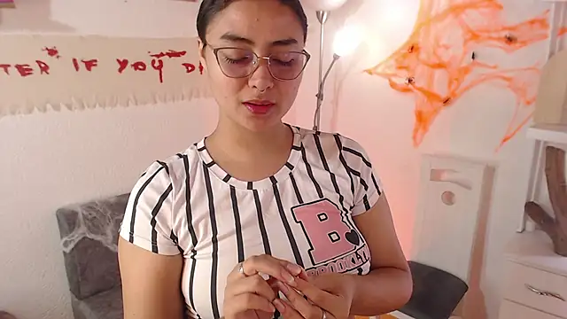  Kim  M online show from 10-25-25, 03:07