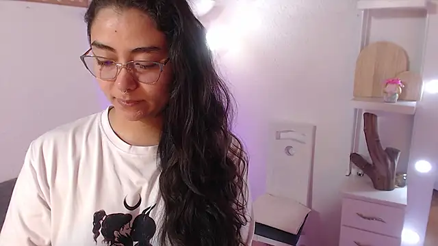  Kim  M online show from 11-19-25, 12:16