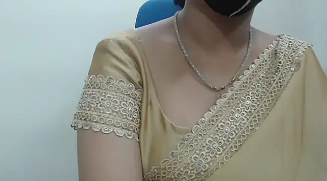 Snapshot of Lovely_Siri_23 chatting on 01-25-25, 11:02 Lovely Siri 23 online show from 01-25-25, 11:02