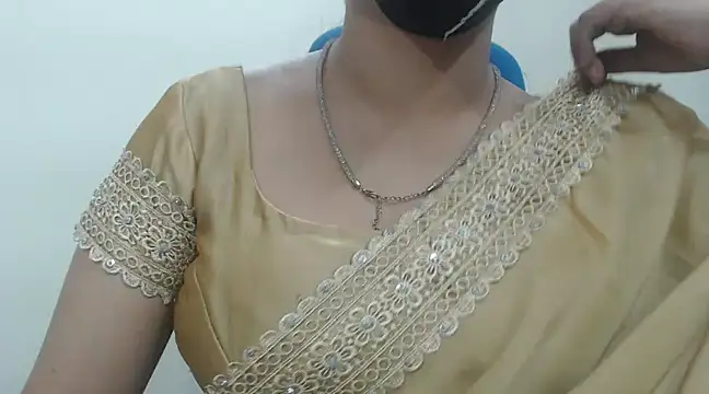 Snapshot of Lovely_Siri_23 chatting on 02-17-25, 11:02 Lovely Siri 23 online show from 02-17-25, 11:02