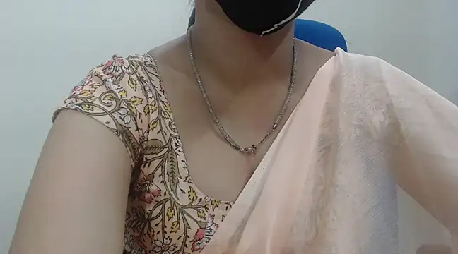 Snapshot of Lovely_Siri_23 chatting on 03-17-25, 10:49 Lovely Siri 23 online show from 03-17-25, 10:49