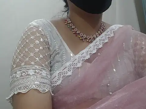 Lovely Siri 23 online show from 04-28-26, 07:02