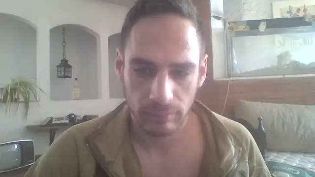 Snapshot of Stevenson988 chatting on 09-14-25, 04:17 Stevenson988 online show from 09-14-25, 04:17