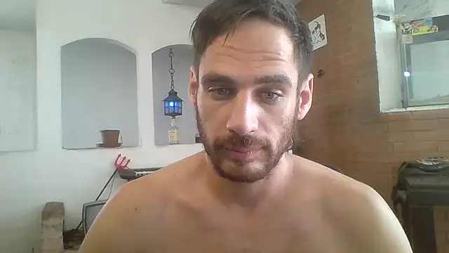 Snapshot of Stevenson988 chatting on 03-11-26, 05:19 Stevenson988 online show from 03-11-26, 05:19