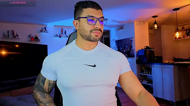 Michael Diamond online show from 09-18-25, 02:35