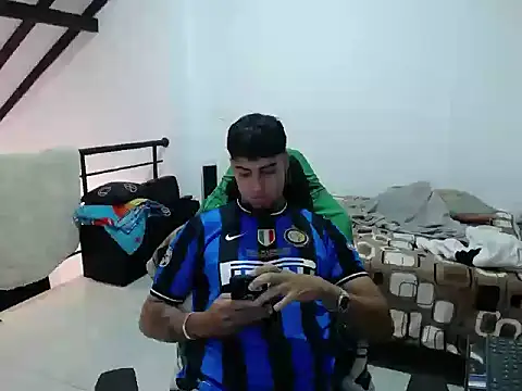 Snapshot of matias_bianco chatting on 03-08-26, 08:45 matias bianco online show from 03-08-26, 08:45