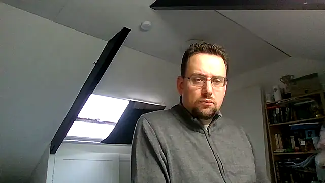 rdewaard81 online show from 10-08-25, 07:39