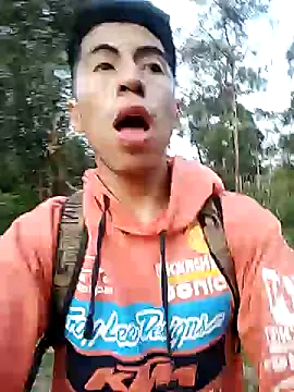 Snapshot of Alexander9827 chatting on 01-10-25, 11:29 Alexander9827 online show from 01-10-25, 11:29