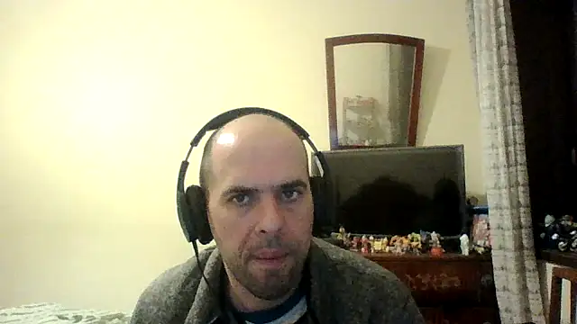 Snapshot of sstrasser chatting on 01-15-25, 01:02 sstrasser online show from 01-15-25, 01:02