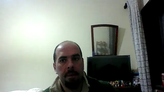 Snapshot of sstrasser chatting on 12-16-25, 06:46 sstrasser online show from 12-16-25, 06:46