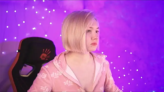 ReiYosimoto online show from 12-13-24, 11:55