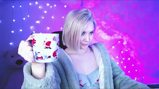 ReiYosimoto online show from 12-14-24, 11:50