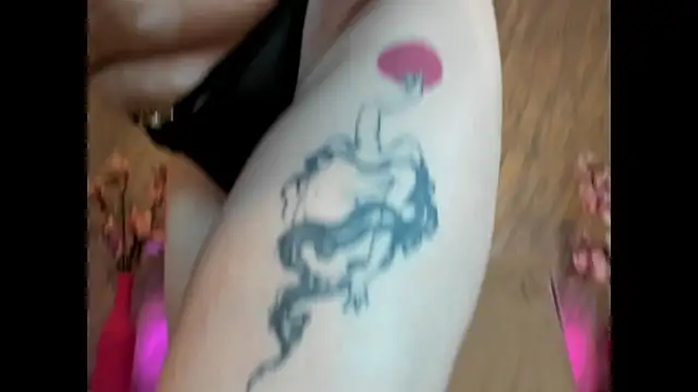 Rayanablackandwhite online show from 04-17-26, 07:39