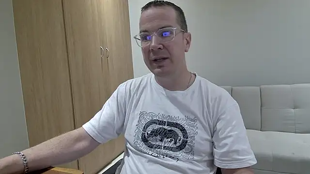 BrettJ81 online show from 03-23-26, 02:54