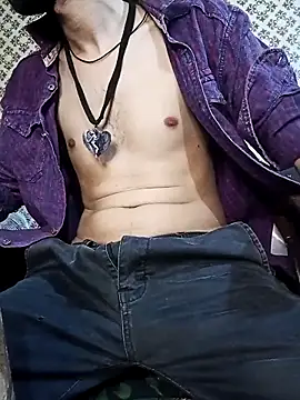 Snapshot of BrownBoy69666 chatting on 03-18-26, 04:04 BrownBoy69666 online show from 03-18-26, 04:04