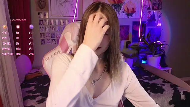 Evie Ro online show from 04-24-26, 09:50