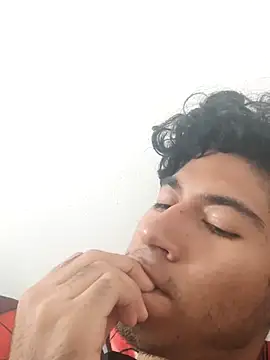 Snapshot of Mangopitudo chatting on 03-08-25, 05:43 Mangopitudo online show from 03-08-25, 05:43