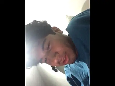 Snapshot of Mangopitudo chatting on 10-29-25, 03:20 Mangopitudo online show from 10-29-25, 03:20