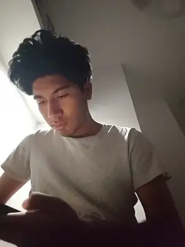 Snapshot of Mangopitudo chatting on 11-23-25, 04:45 Mangopitudo online show from 11-23-25, 04:45