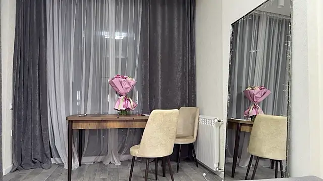 Snapshot of mommy_nadin chatting on 03-10-26, 04:45 mommy nadin online show from 03-10-26, 04:45