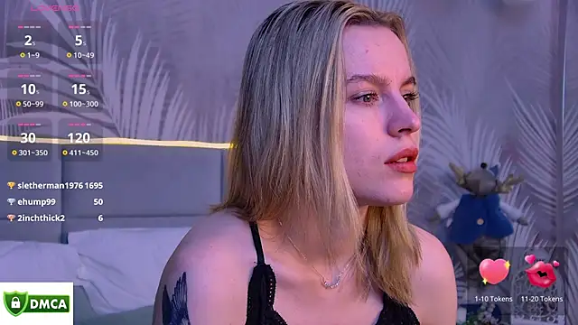 Snapshot of AmaliaBell chatting on 01-06-25, 08:07 AmaliaBell online show from 01-06-25, 08:07