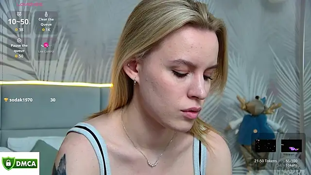 Snapshot of AmaliaBell chatting on 01-10-25, 04:51 AmaliaBell online show from 01-10-25, 04:51