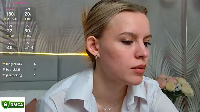 Snapshot of AmaliaBell chatting on 03-06-25, 05:11 AmaliaBell online show from 03-06-25, 05:11