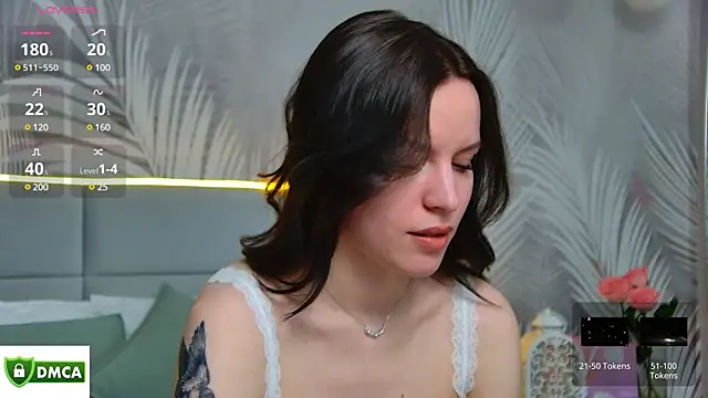 Snapshot of AmaliaBell chatting on 03-08-25, 01:36 AmaliaBell online show from 03-08-25, 01:36