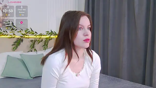 Snapshot of AmaliaBell chatting on 11-17-25, 01:17 AmaliaBell online show from 11-17-25, 01:17