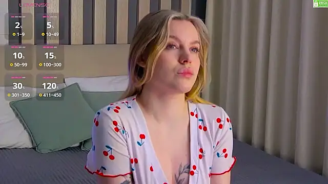 Snapshot of AmaliaBell chatting on 01-19-26, 01:15 AmaliaBell online show from 01-19-26, 01:15