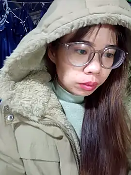   Mai-love19   online show from 11-28-25, 12:35