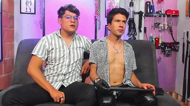 dom2travelersss online show from 02-27-25, 04:43