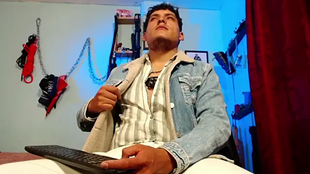 dom2travelersss online show from 04-02-26, 12:14