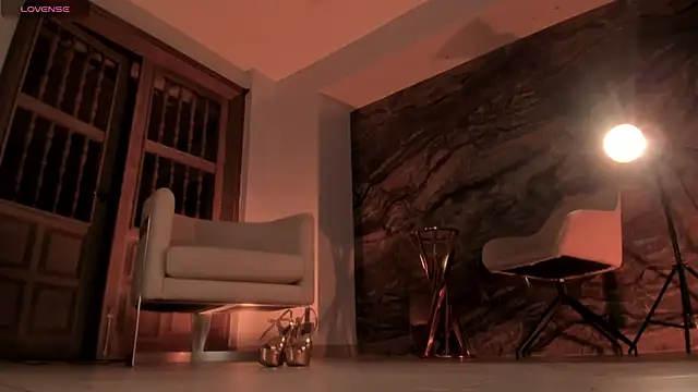 AmyArmstrong online show from 03-23-25, 04:16