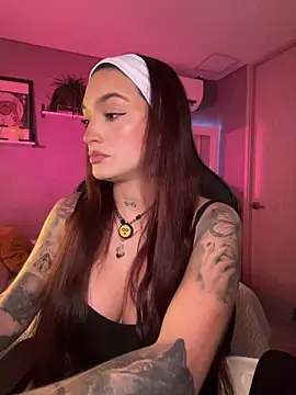 DaniDusan  online show from 01-31-26, 09:13