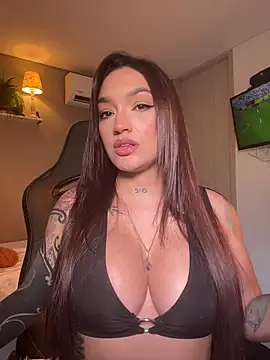 Snapshot of DaniDusan_ chatting on 07-19-26, 07:17 DaniDusan online show from 07-19-26, 07:17
