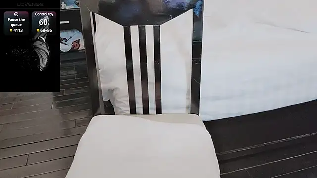 Sophie Secret online show from 02-16-25, 10:54