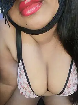 Snapshot of VINDY- chatting on 02-24-25, 01:21 VINDY- online show from 02-24-25, 01:21