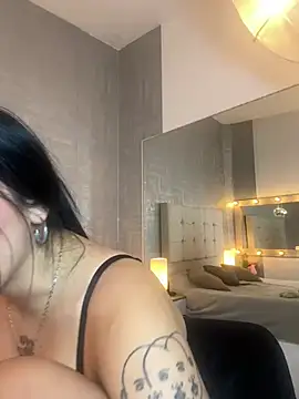 Snapshot of Baby_Venuss chatting on 01-08-25, 06:31 Baby Venuss online show from 01-08-25, 06:31