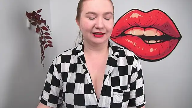 LaraDream online show from 04-23-26, 12:29