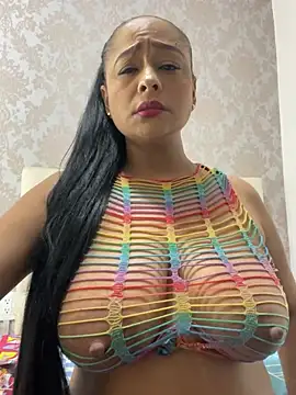 Snapshot of sofia_xxx02 chatting on 02-25-25, 03:05 sofia xxx02 online show from 02-25-25, 03:05