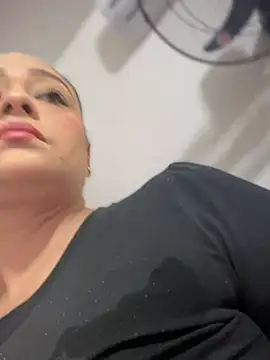 Snapshot of sofia_xxx02 chatting on 03-08-25, 12:09 sofia xxx02 online show from 03-08-25, 12:09