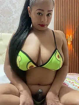 Snapshot of sofia_xxx02 chatting on 03-20-25, 06:20 sofia xxx02 online show from 03-20-25, 06:20