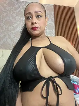 Snapshot of sofia_xxx02 chatting on 03-22-25, 06:14 sofia xxx02 online show from 03-22-25, 06:14