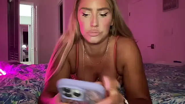 Fitnessbabe69 online show from 09-30-25, 09:36