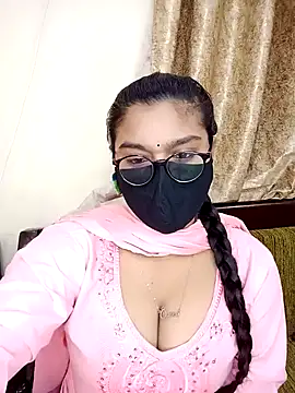 Jasmine jaaan online show from 01-13-25, 04:39